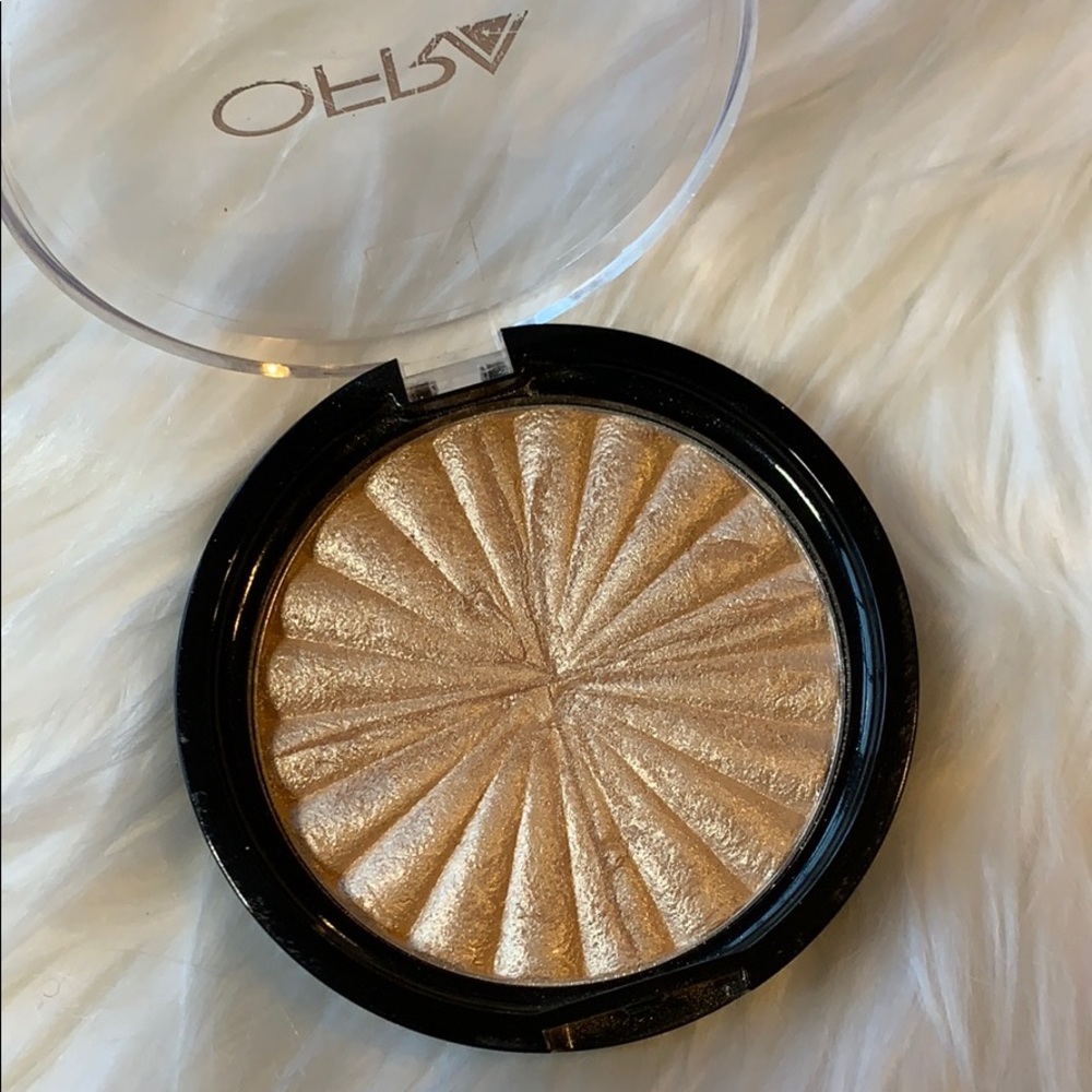 OFRA highlighter